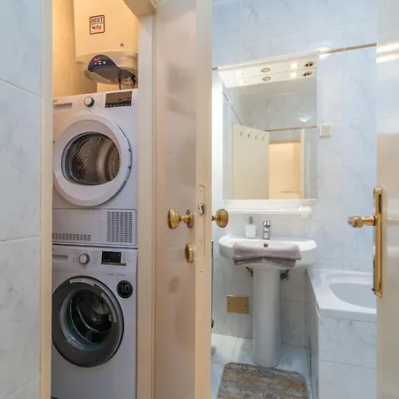 Apartman Luxury Overlooking The *