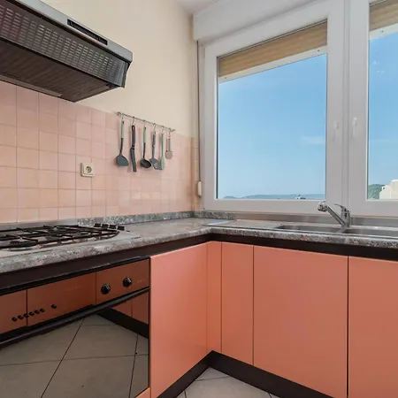 Luxury Overlooking The Apartman Split